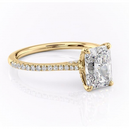 Aur galben - Inel de logodnă Tove din aur Galben 18kt cu moissanite tăietură radiantă – Montură pavé rafinată pentru profil înalt | Personalizează și configurează gratuit online