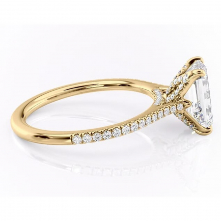 Inel de logodnă Tove din aur Galben 14kt cu moissanite tăietură smarald – Montură pavé rafinată pentru profil înalt | Personalizează și configurează gratuit online [1]