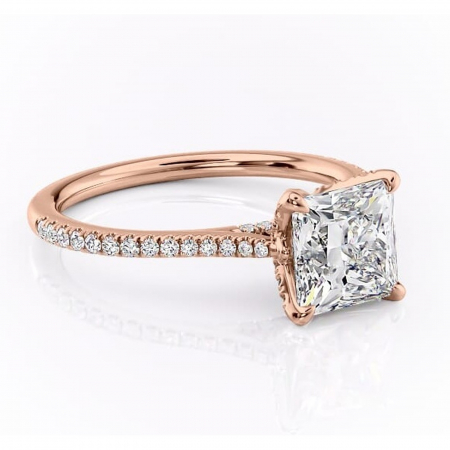 18K - Inel de logodnă Tove din aur Rose 18kt cu moissanite tăietură princess – Montură pavé rafinată pentru profil înalt | Personalizează și configurează gratuit online