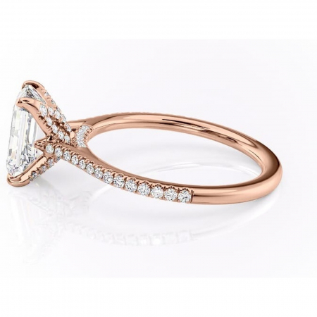 Inel de logodnă Tove din aur Rose 14kt cu moissanite tăietură smarald – Montură pavé rafinată pentru profil înalt | Personalizează și configurează gratuit online [5]