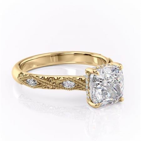 Pernă - Inel de logodnă Vespera din aur Galben 18kt cu moissanite tăietură pernă – Pietre laterale rafinată pentru profil înalt | Personalizează și configurează gratuit online