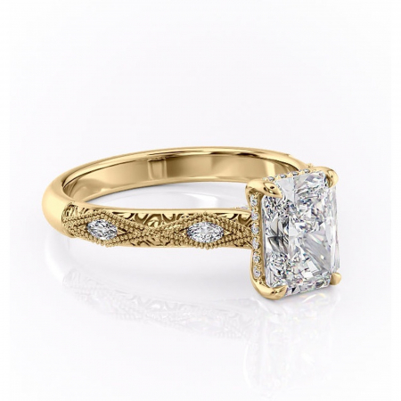 Radiantă - Inel de logodnă Vespera din aur Galben 18kt cu moissanite tăietură radiantă – Pietre laterale rafinată pentru profil înalt | Personalizează și configurează gratuit online