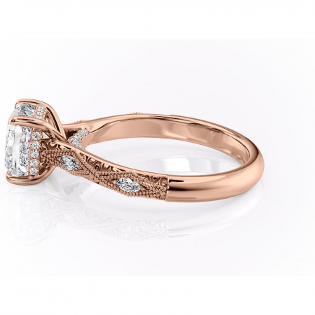 Inel de logodnă Vespera din aur Rose 14kt cu moissanite tăietură pernă – Pietre laterale rafinată pentru profil înalt | Personalizează și configurează gratuit online [5]