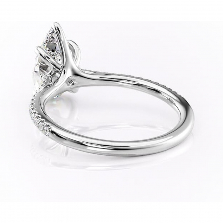 Inel de logodnă Victoria din aur Alb 14kt cu moissanite tăietură pară – Montură pavé rafinată pentru profil mediu | Personalizează și configurează gratuit online [3]