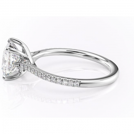 Inel de logodnă Victoria din aur Alb 14kt cu moissanite tăietură princess – Montură pavé rafinată pentru profil mediu | Personalizează și configurează gratuit online [5]