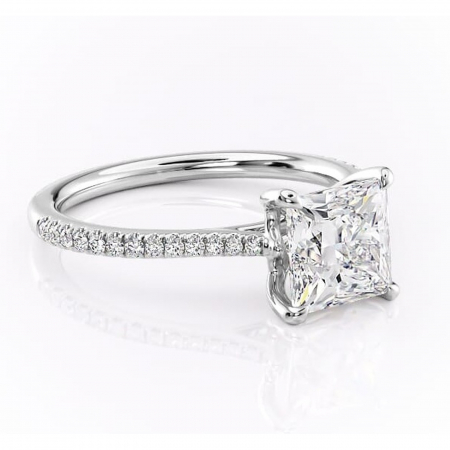 Princess - Inel de logodnă Victoria din aur Alb 14kt cu moissanite tăietură princess – Montură pavé rafinată pentru profil mediu | Personalizează și configurează gratuit online