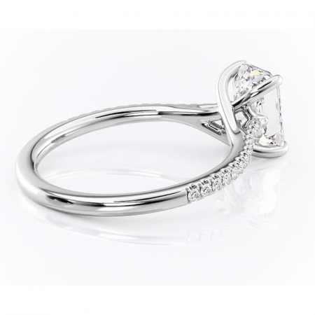 Inel de logodnă Victoria din aur Alb 14kt cu moissanite tăietură radiantă – Montură pavé rafinată pentru profil mediu | Personalizează și configurează gratuit online [2]