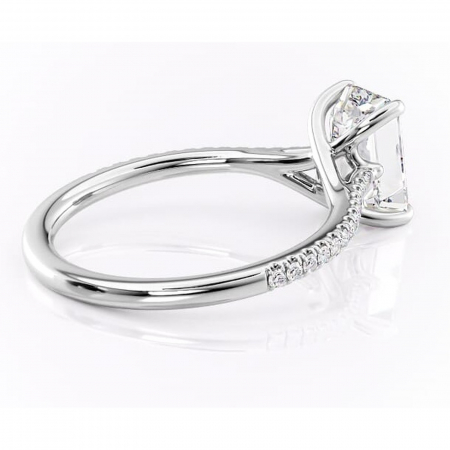 Inel de logodnă Victoria din aur Alb 14kt cu moissanite tăietură smarald – Montură pavé rafinată pentru profil mediu | Personalizează și configurează gratuit online [2]