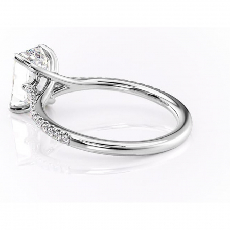 Inel de logodnă Victoria din aur Alb 14kt cu moissanite tăietură smarald – Montură pavé rafinată pentru profil mediu | Personalizează și configurează gratuit online [4]