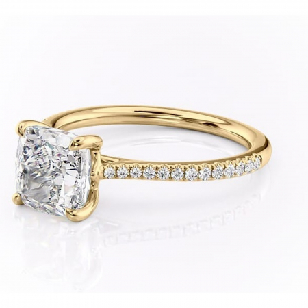 Inel de logodnă Victoria din aur Galben 14kt cu moissanite tăietură pernă – Montură pavé rafinată pentru profil mediu | Personalizează și configurează gratuit online [6]