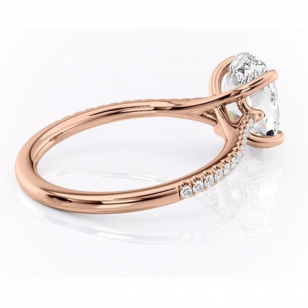 Inel de logodnă Victoria din aur Rose 14kt cu moissanite tăietură ovală – Montură pavé rafinată pentru profil mediu | Personalizează și configurează gratuit online [2]