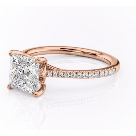 Inel de logodnă Victoria din aur Rose 18kt cu moissanite tăietură princess – Montură pavé rafinată pentru profil mediu | Personalizează și configurează gratuit online [6]
