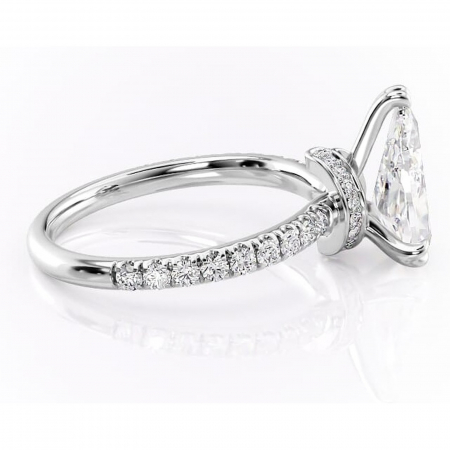 Inel de logodnă Vivienne din aur Alb 14kt cu moissanite tăietură pară – Montură pavé rafinată pentru profil înalt | Personalizează și configurează gratuit online [1]