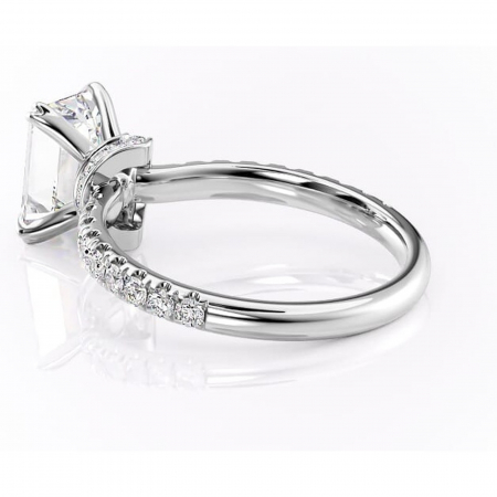 Inel de logodnă Vivienne din aur Alb 14kt cu moissanite tăietură smarald – Montură pavé rafinată pentru profil înalt | Personalizează și configurează gratuit online [4]