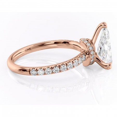 Inel de logodnă Vivienne din aur Rose 18kt cu moissanite tăietură pară – Montură pavé rafinată pentru profil înalt | Personalizează și configurează gratuit online [1]