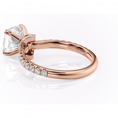 Inel de logodnă Vivienne din aur Rose 18kt cu moissanite tăietură pernă – Montură pavé rafinată pentru profil înalt | Personalizează și configurează gratuit online [4]