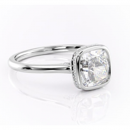 Pernă - Inel de logodnă Wisteria din aur Alb 14kt cu moissanite tăietură pernă – Solitar rafinată pentru profil înalt | Personalizează și configurează gratuit online