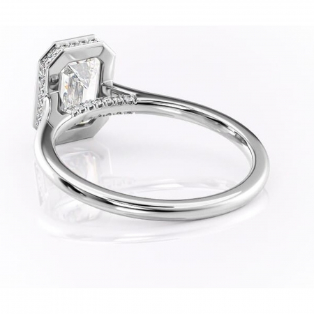 Inel de logodnă Wisteria din aur Alb 14kt cu moissanite tăietură smarald – Solitar rafinată pentru profil înalt | Personalizează și configurează gratuit online [3]