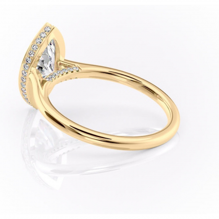 Inel de logodnă Wisteria din aur Galben 14kt cu moissanite tăietură marquise – Solitar rafinată pentru profil înalt | Personalizează și configurează gratuit online [4]