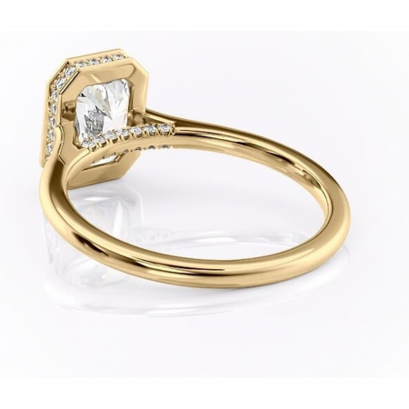 Inel de logodnă Wisteria din aur Galben 14kt cu moissanite tăietură radiantă – Solitar rafinată pentru profil înalt | Personalizează și configurează gratuit online [3]