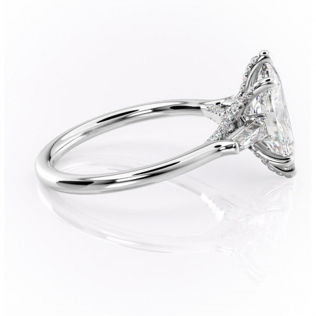 Inel de logodnă Ysella din aur Alb 14kt cu moissanite tăietură marquise – Montură cu trei pietre rafinată pentru profil înalt | Personalizează și configurează gratuit online [1]