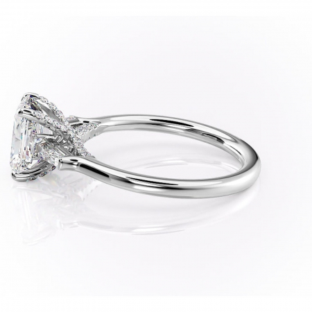 Inel de logodnă Ysella din aur Alb 14kt cu moissanite tăietură radiantă – Montură cu trei pietre rafinată pentru profil înalt | Personalizează și configurează gratuit online [5]