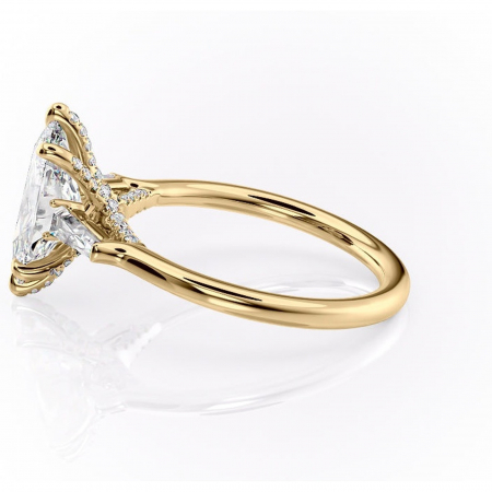 Inel de logodnă Ysella din aur Galben 14kt cu moissanite tăietură marquise – Montură cu trei pietre rafinată pentru profil înalt | Personalizează și configurează gratuit online [5]