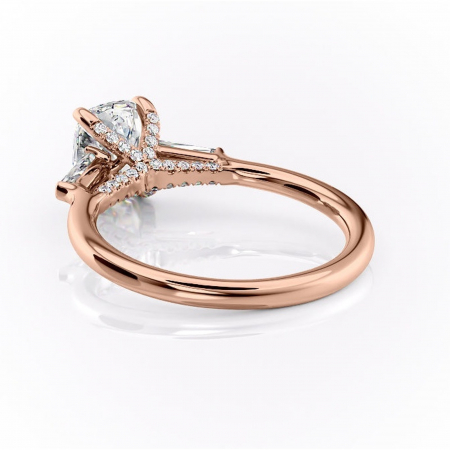 Inel de logodnă Ysella din aur Rose 14kt cu moissanite tăietură asscher – Montură cu trei pietre rafinată pentru profil înalt | Personalizează și configurează gratuit online [3]
