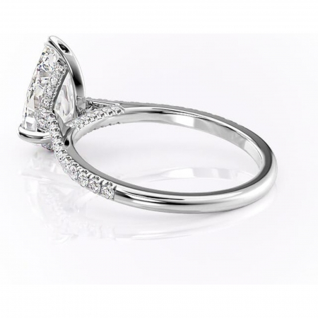Inel de logodnă Zella din aur Alb 14kt cu moissanite tăietură pară – Montură pavé rafinată pentru profil înalt | Personalizează și configurează gratuit online [4]