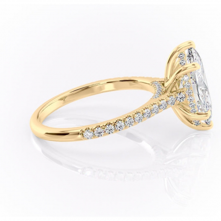 Inel de logodnă Zella din aur Galben 14kt cu moissanite tăietură marquise – Montură pavé rafinată pentru profil înalt | Personalizează și configurează gratuit online [1]