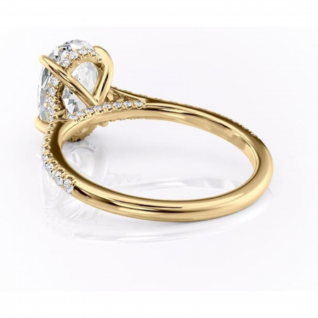 Inel de logodnă Zella din aur Galben 14kt cu moissanite tăietură ovală – Montură pavé rafinată pentru profil înalt | Personalizează și configurează gratuit online [3]