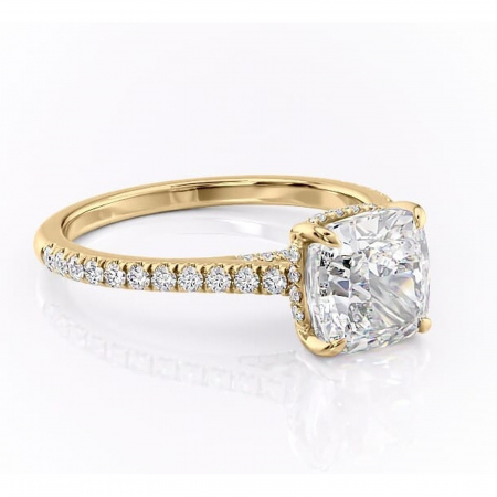 Aur galben - Inel de logodnă Zella din aur Galben 18kt cu moissanite tăietură pernă – Montură pavé rafinată pentru profil înalt | Personalizează și configurează gratuit online