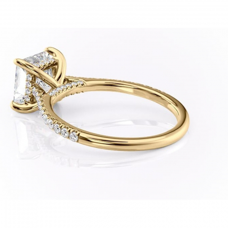 Inel de logodnă Zella din aur Galben 14kt cu moissanite tăietură princess – Montură pavé rafinată pentru profil înalt | Personalizează și configurează gratuit online [4]