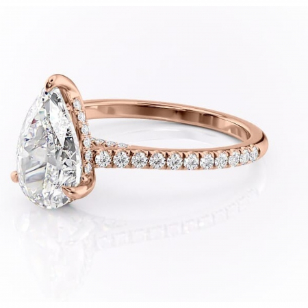 Inel de logodnă Zella din aur Rose 18kt cu moissanite tăietură pară – Montură pavé rafinată pentru profil înalt | Personalizează și configurează gratuit online [6]