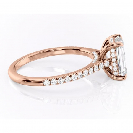 Inel de logodnă Zella din aur Rose 14kt cu moissanite tăietură smarald – Montură pavé rafinată pentru profil înalt | Personalizează și configurează gratuit online [1]