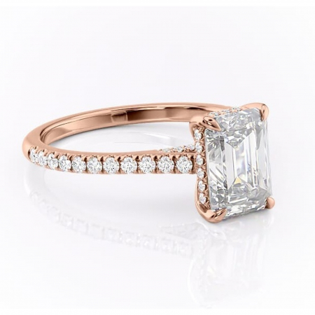 Aur roz - Inel de logodnă Zella din aur Rose 18kt cu moissanite tăietură smarald – Montură pavé rafinată pentru profil înalt | Personalizează și configurează gratuit online