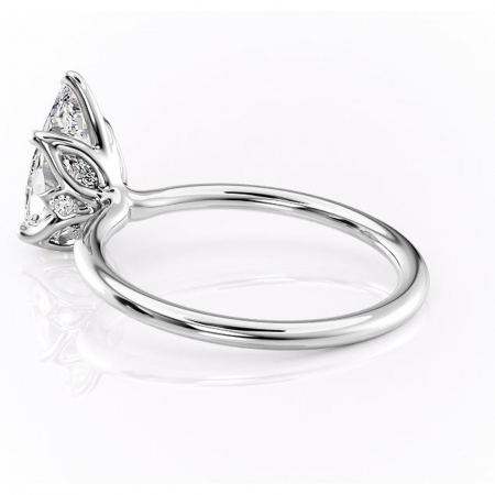 Inel de logodnă Zephyra din aur Alb 14kt cu moissanite tăietură pară – Solitar rafinată pentru profil înalt | Personalizează și configurează gratuit online [4]