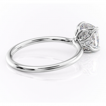 Inel de logodnă Zephyra din aur Alb 14kt cu moissanite tăietură pernă – Solitar rafinată pentru profil înalt | Personalizează și configurează gratuit online [2]