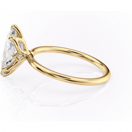 Inel de logodnă Zephyra din aur Galben 14kt cu moissanite tăietură marquise – Solitar rafinată pentru profil înalt | Personalizează și configurează gratuit online [5]