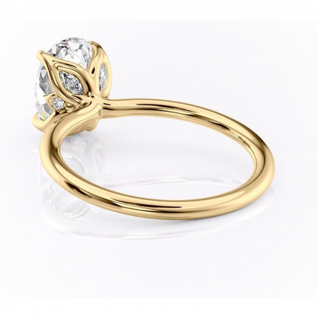 Inel de logodnă Zephyra din aur Galben 14kt cu moissanite tăietură ovală – Solitar rafinată pentru profil înalt | Personalizează și configurează gratuit online [3]