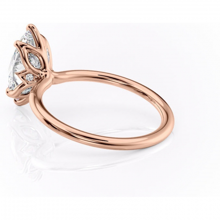 Inel de logodnă Zephyra din aur Rose 14kt cu moissanite tăietură marquise – Solitar rafinată pentru profil înalt | Personalizează și configurează gratuit online [4]