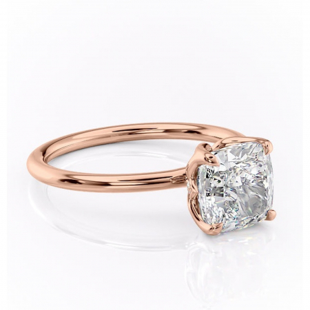 Aur roz - Inel de logodnă Zephyra din aur Rose 18kt cu moissanite tăietură pernă – Solitar rafinată pentru profil înalt | Personalizează și configurează gratuit online