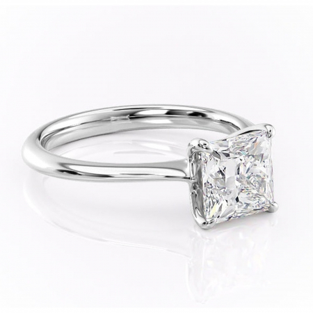 Princess - Inel de logodnă Zirena din aur Alb 14kt cu moissanite tăietură princess – Solitar rafinată pentru profil jos | Personalizează și configurează gratuit online