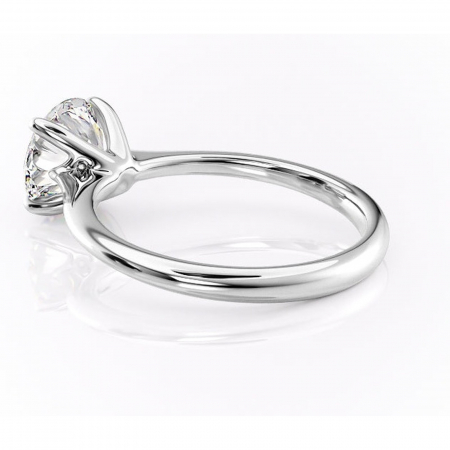 Inel de logodnă Zirena din aur Alb 14kt cu moissanite tăietură rotundă – Solitar rafinată pentru profil jos | Personalizează și configurează gratuit online [4]
