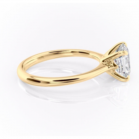 Inel de logodnă Zirena din aur Galben 14kt cu moissanite tăietură asscher – Solitar rafinată pentru profil jos | Personalizează și configurează gratuit online [1]
