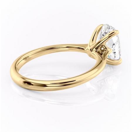 Inel de logodnă Zirena din aur Galben 18kt cu moissanite tăietură ovală – Solitar rafinată pentru profil jos | Personalizează și configurează gratuit online [2]