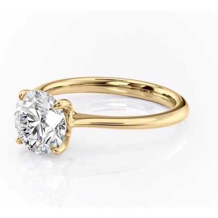 Inel de logodnă Zirena din aur Galben 14kt cu moissanite tăietură rotundă – Solitar rafinată pentru profil jos | Personalizează și configurează gratuit online [6]