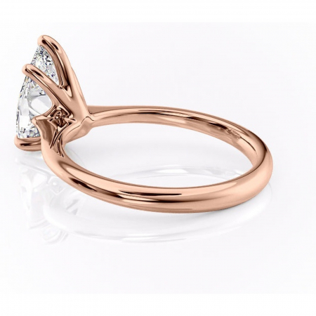 Inel de logodnă Zirena din aur Rose 14kt cu moissanite tăietură pară – Solitar rafinată pentru profil jos | Personalizează și configurează gratuit online [4]