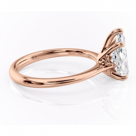 Inel de logodnă Zirena din aur Rose 14kt cu moissanite tăietură pară – Solitar rafinată pentru profil jos | Personalizează și configurează gratuit online [1]