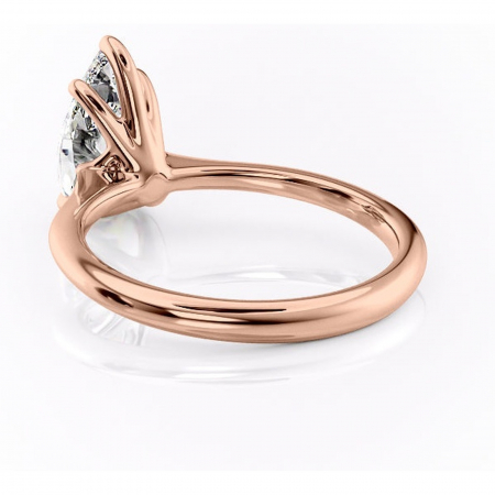 Inel de logodnă Zirena din aur Rose 14kt cu moissanite tăietură pară – Solitar rafinată pentru profil jos | Personalizează și configurează gratuit online [3]